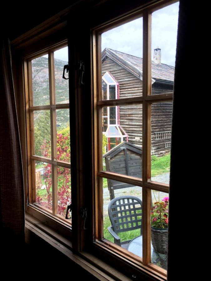 Fossheim Steinsenter- Solhell Cabin Villa Lom Esterno foto